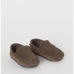 H&M New Kids Brown Suede Loafers sz 2.5-3.5